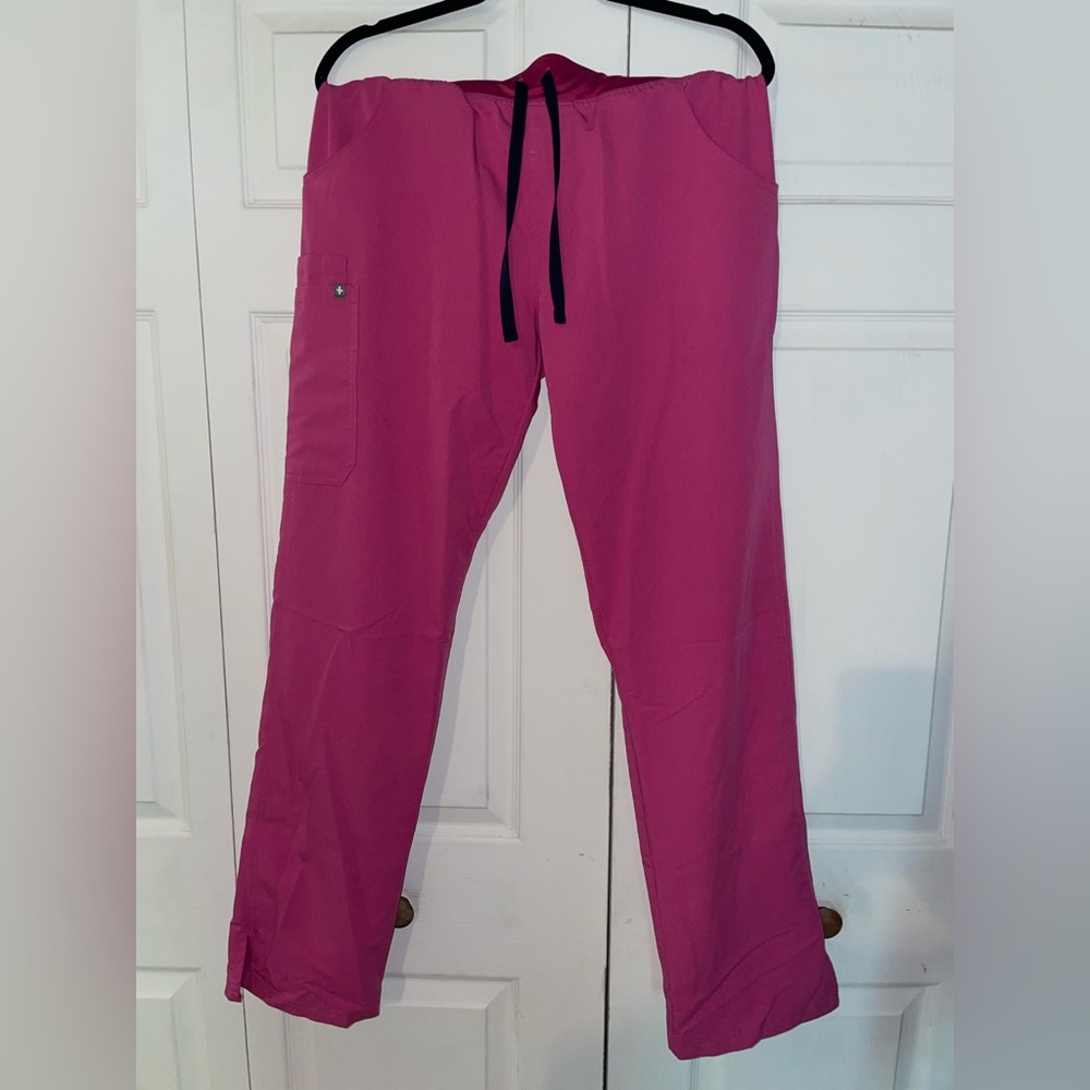 FIGS electric orchid Kade cargo scrub pants -LARGE TALL